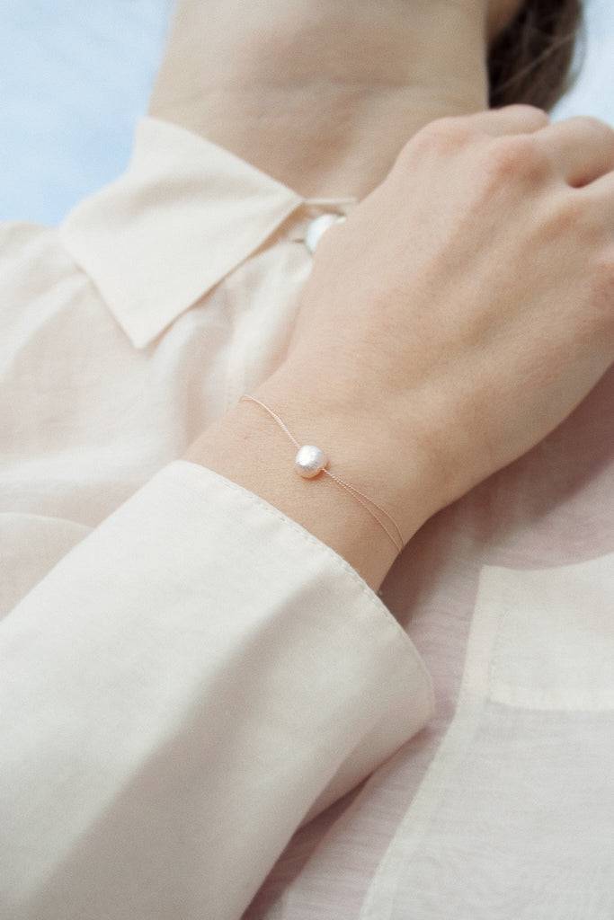 JUKSEREI GOOD LUCK BRACELET PEARL Im Verkauf
