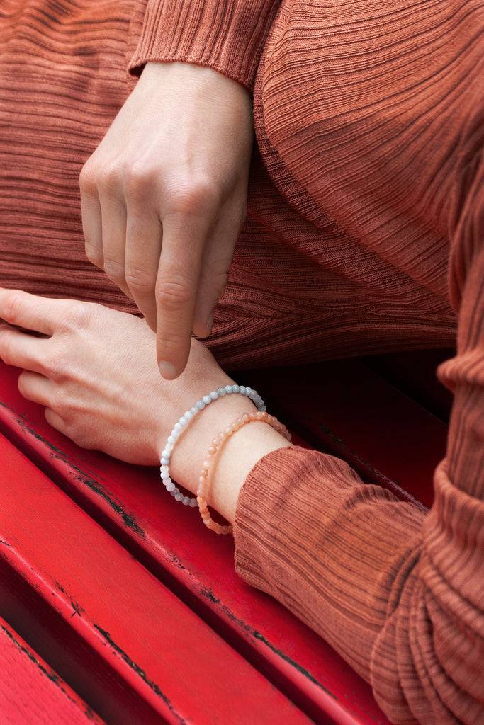 JUKSEREI BIRTHSTONE BUNGEE BRACELET Valentinstagsangebot