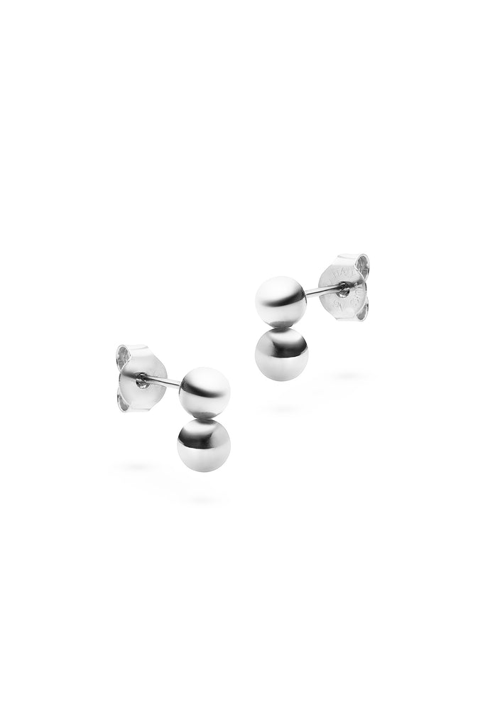 JUKSEREI SOL EAR STUDS 50% Rabatt mit kostenlosem Versand