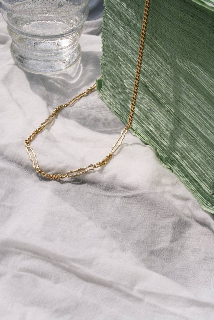 JUKSEREI ISLA NECKLACE Heißer Verkauf
