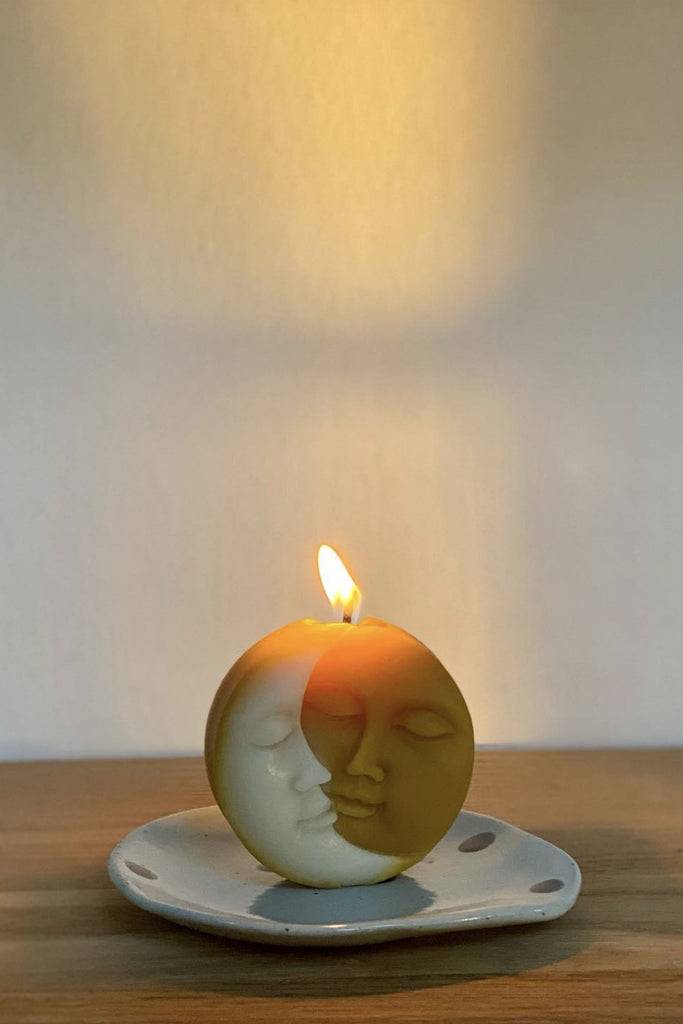 JUKSEREI SOLLYS · MOON/SUN BEESWAX CANDLE Sonderangebot der Fabrik