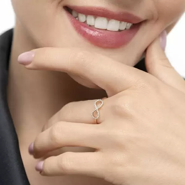 Leaf Jewelry Infinityring mit Diamanten, 18 K Rosegold Meist gekauft