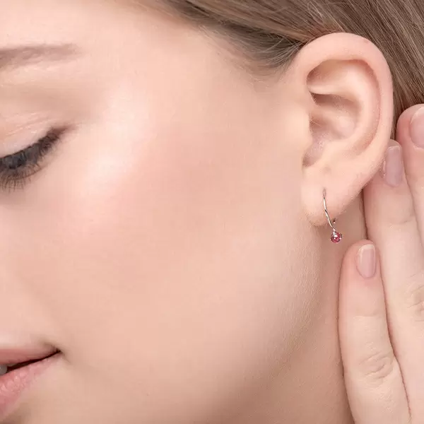 Leaf Jewelry Ohrringe Cabochon, Rubin, 14 K Weißgold Limitierter Zeitrabatt