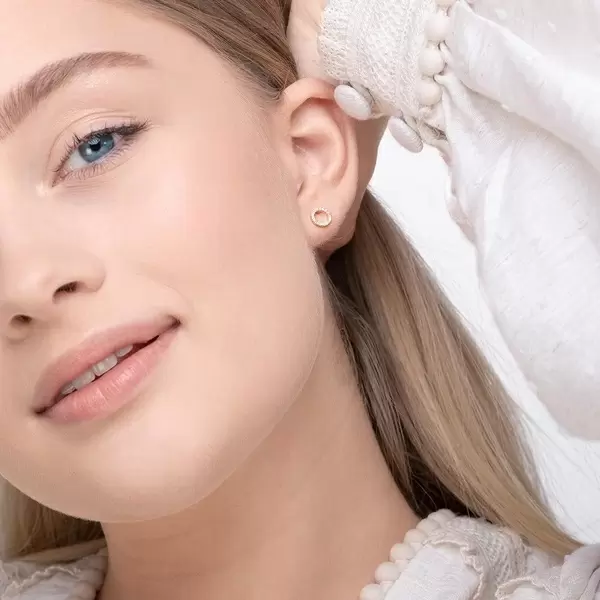 Leaf Jewelry Ohrringe Circle mit Diamanten, 18 K Gelbgold Sonderangebot