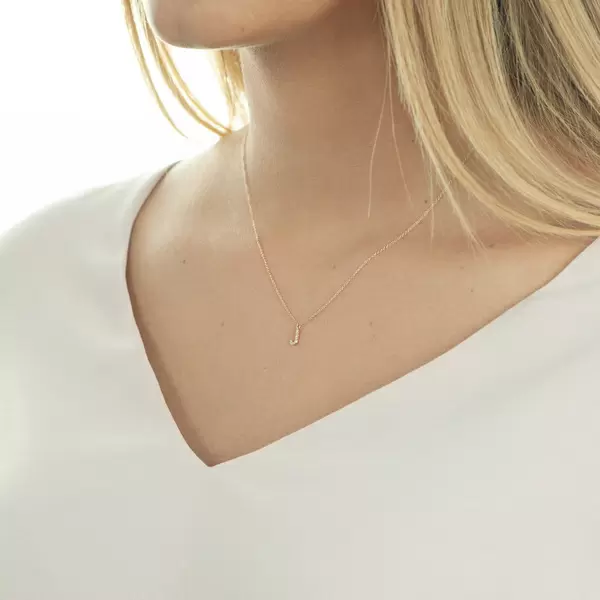 Leaf Jewelry Halskette Letter "J", 14 K Rosegold mit Diamanten Versandkostenfrei