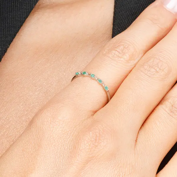 Leaf Jewelry Ring mit 5 Smaragden, 14K Weißgold Kauf eins, bekomm eins gratis