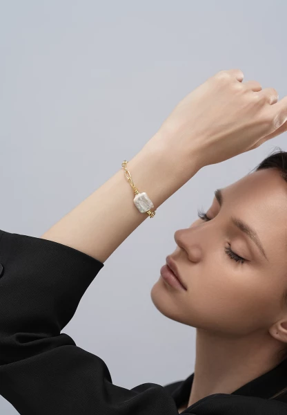 Leslii Armband Glieder Perle in Gold Online Outlet