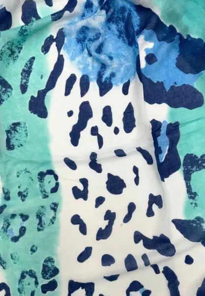 Leslii Schal Leo Look in Blau Türkis Auslauf