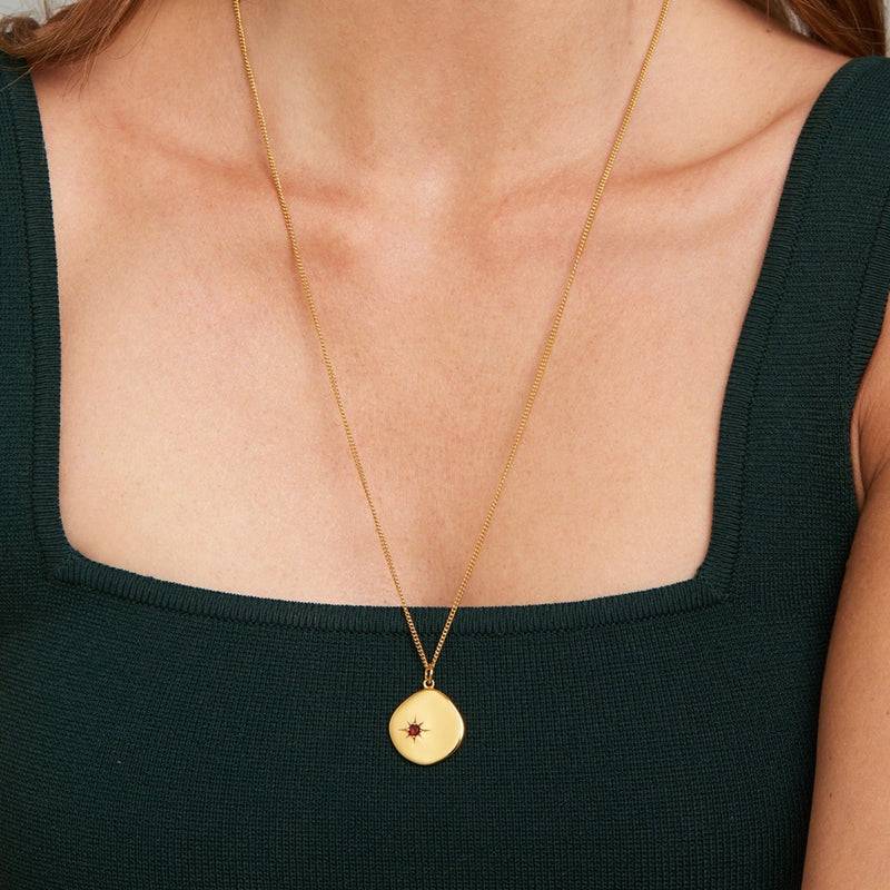 Mosuo Jewellery Geburtsstein Halskette Januar - Vermeil & Granat Bis zu 65% Rabatt