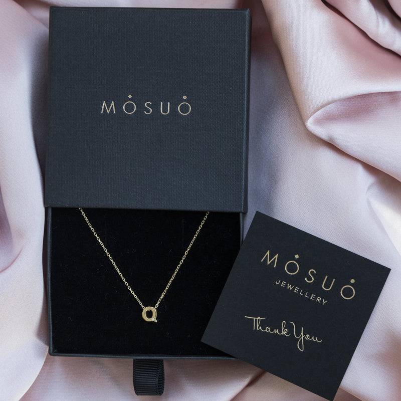 Mosuo Jewellery Diamant Buchstaben Halskette “Q” - Vermeil Nur für heute