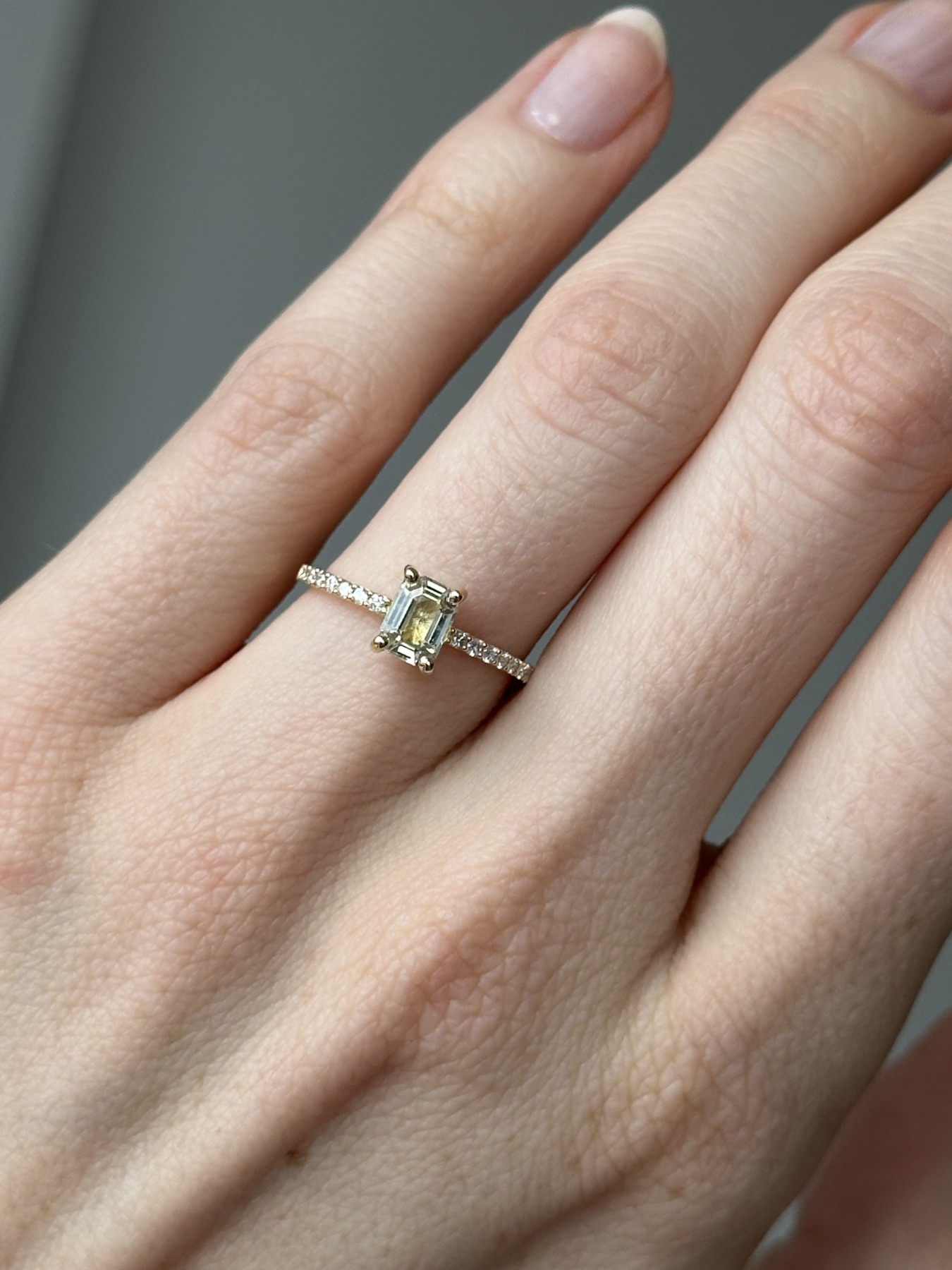 Nina Kastens Yellow Sapphire Diamond Ring Top Angebot