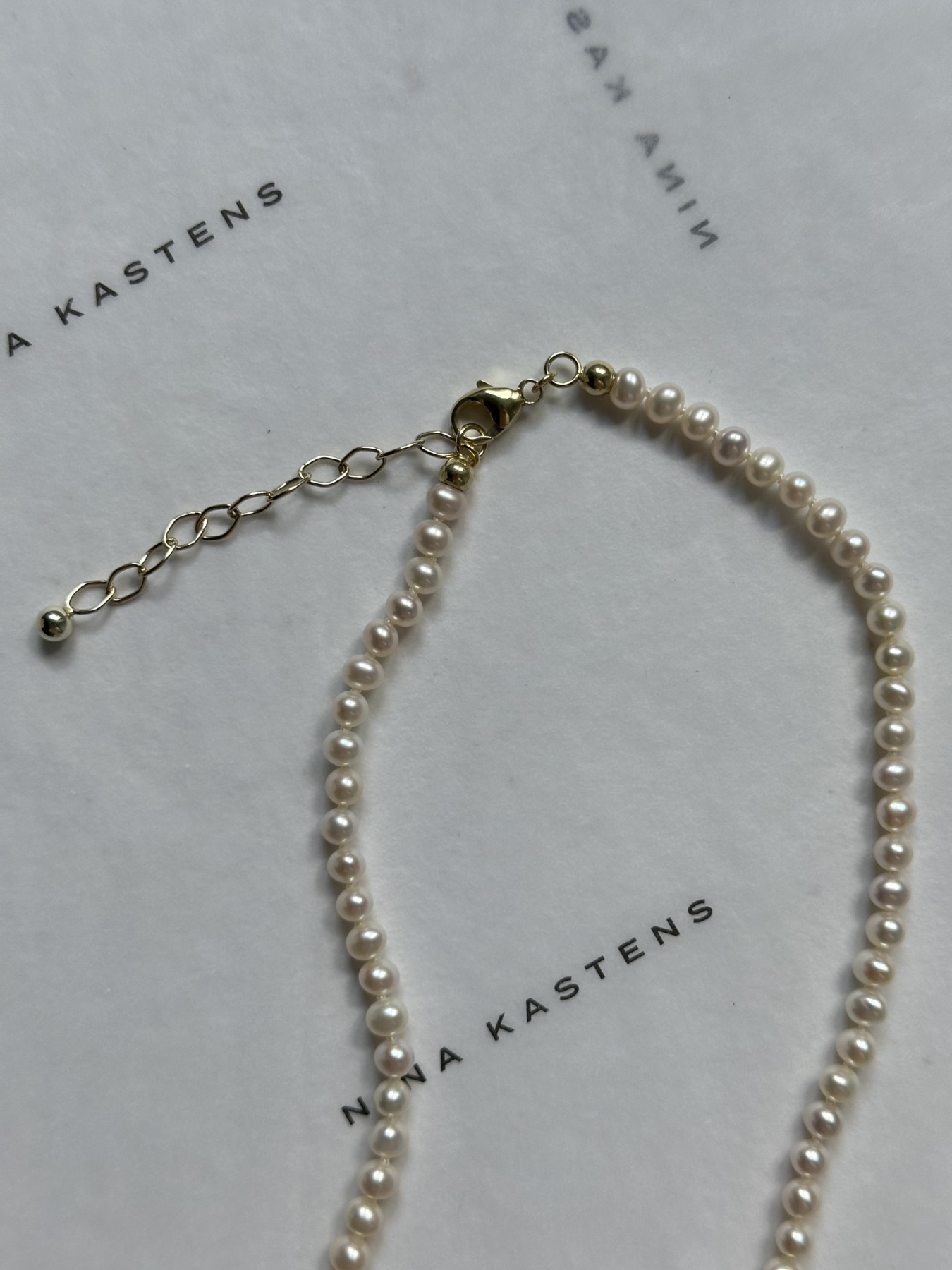 Nina Kastens UES Pearl Choker Im Verkauf