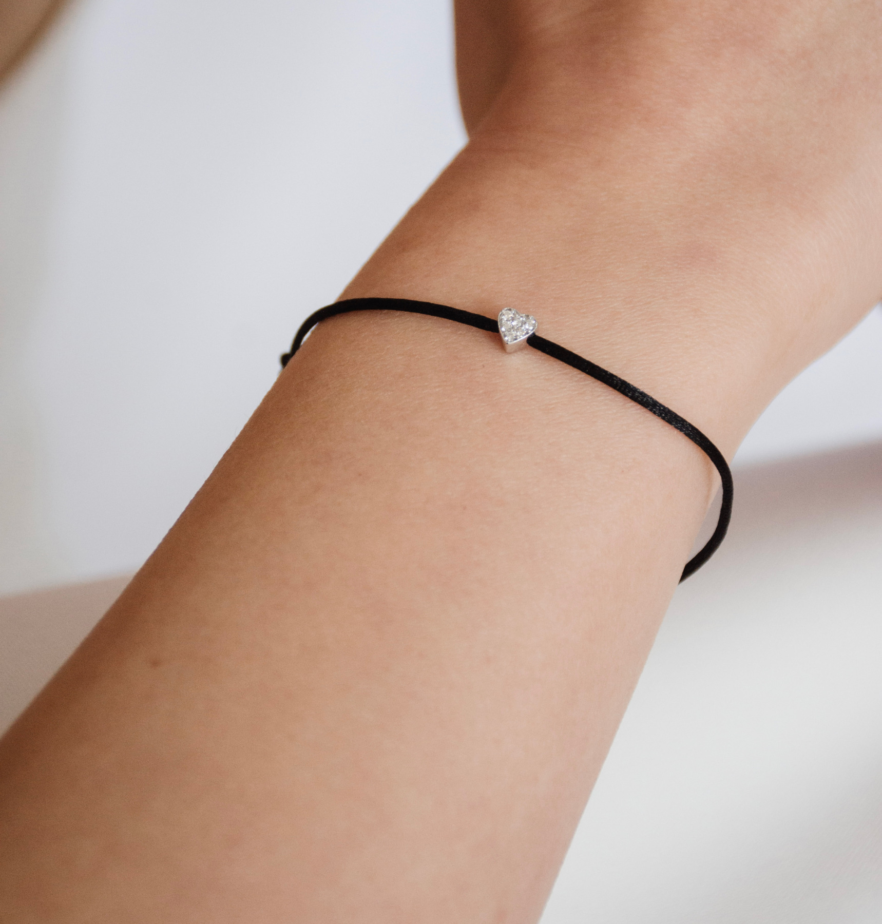 Nina Kastens Diamond Heart Bracelet Black Weihnachtsangebot