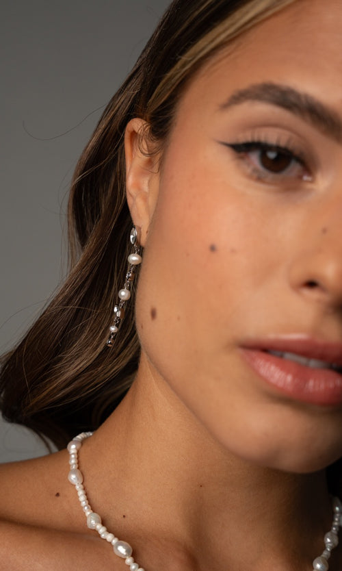 Paul Valentine Adorn Earrings Top Angebot
