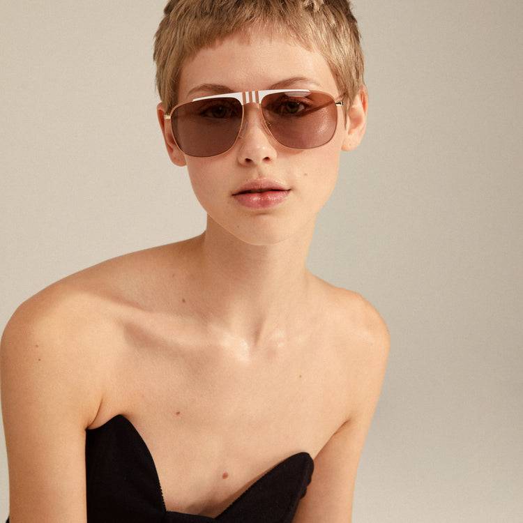 Pilgrim YANARA Sonnenbrille Braun/Gold Bis zu 65% Rabatt