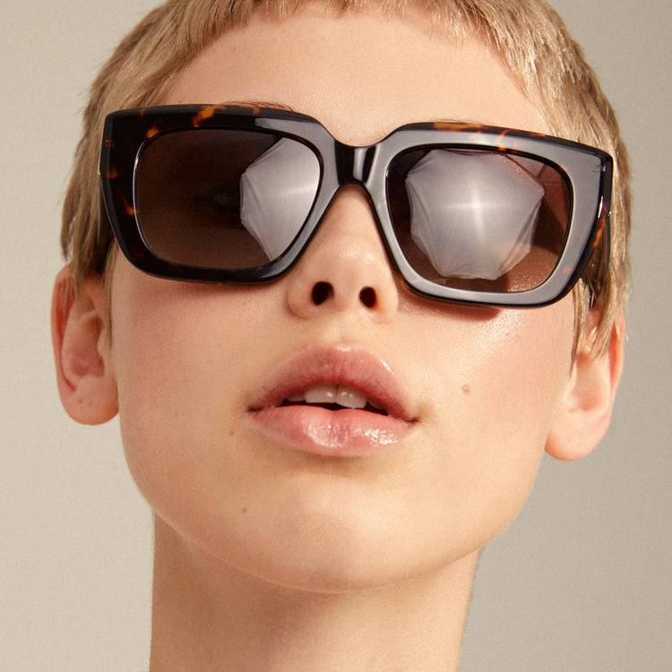 Pilgrim JOGLI Recycelte Sonnenbrille Schildpatt-Braun/Gold Muttertagsangebot