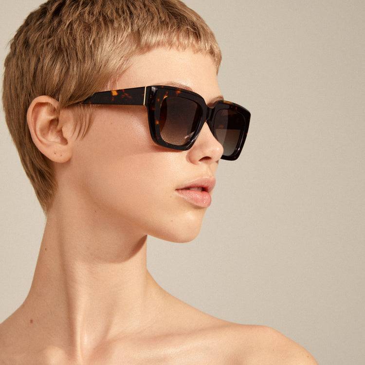 Pilgrim JOGLI Recycelte Sonnenbrille Schildpatt-Braun/Gold Muttertagsangebot