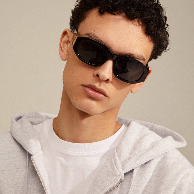 Pilgrim ZAYN Recycelte Sonnenbrille Schwarz/Gold Begrenzt auf 3 Tage