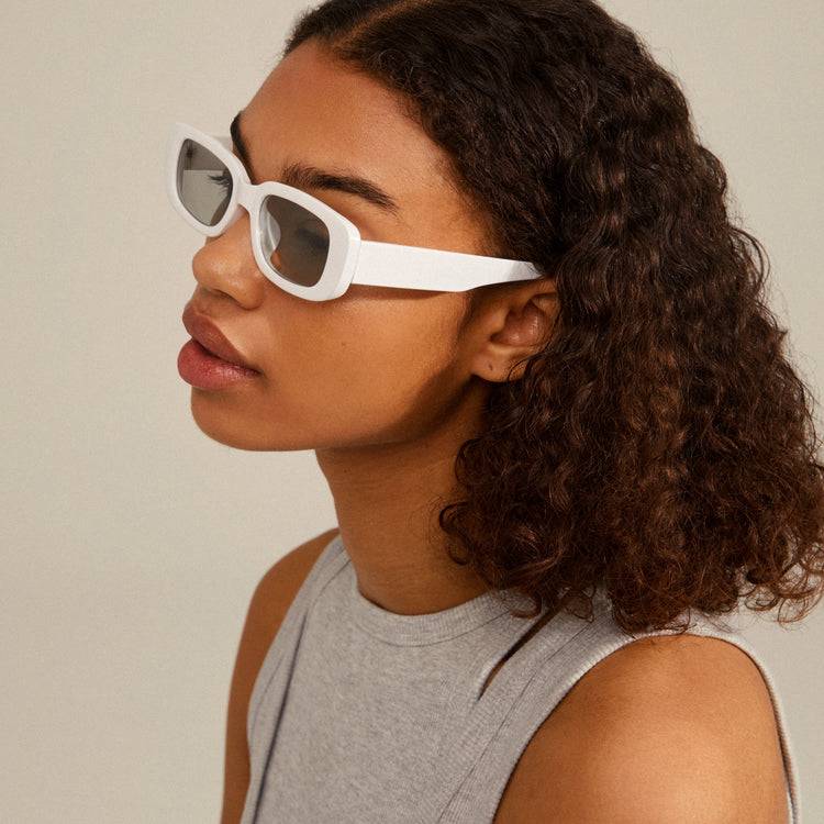 Pilgrim YANSEL Recycelte Sonnenbrille Weiß Fabrik Onlineshop