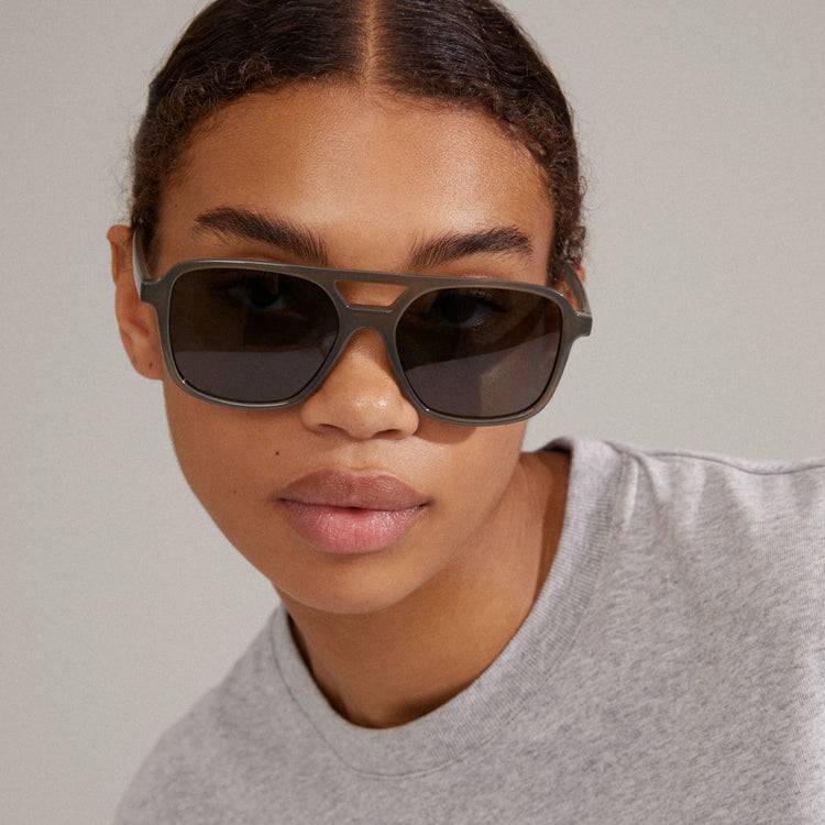 Pilgrim ELODIE Piloten-Sonnenbrille grau Zeitbegrenzte Promotion