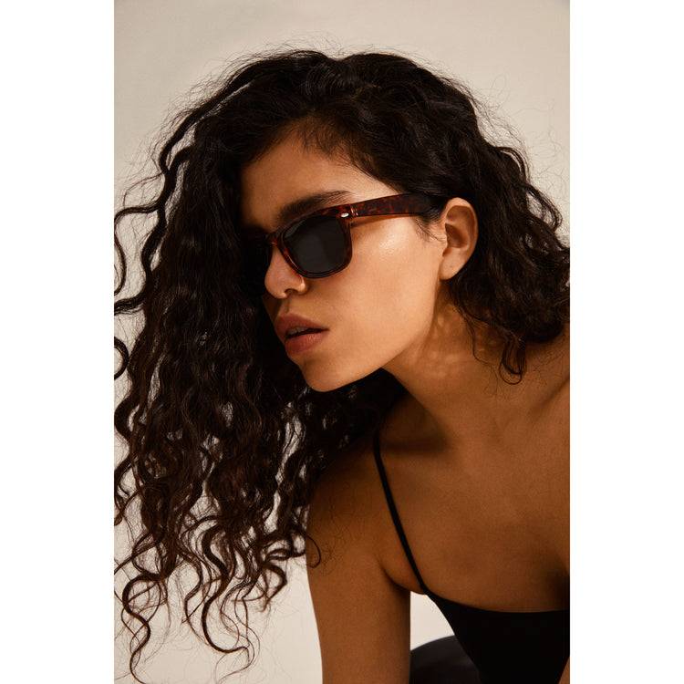 Pilgrim REESE Sonnenbrille im Retro-Stil, Schildpatt braun Fabrikladen
