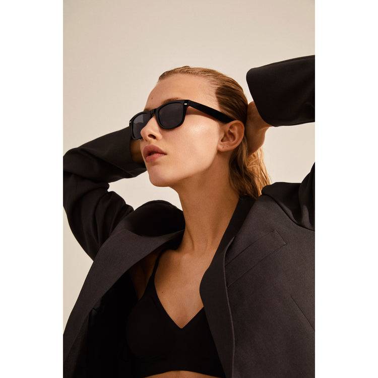 Pilgrim REESE Sonnenbrille im Retro-Stil schwarz Muttertagsangebot