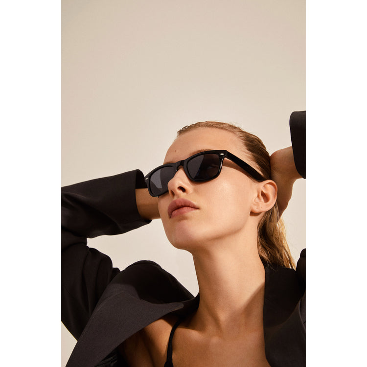 Pilgrim REESE Sonnenbrille im Retro-Stil schwarz Muttertagsangebot