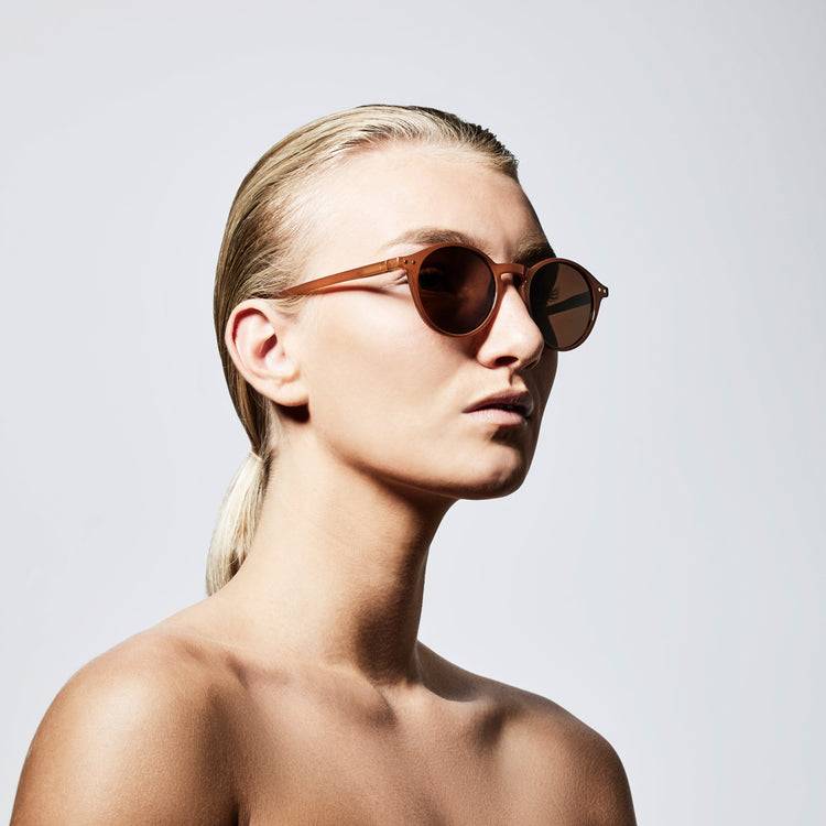 Pilgrim ROXANNE klassische runde Sonnenbrille, braun Online Outlet