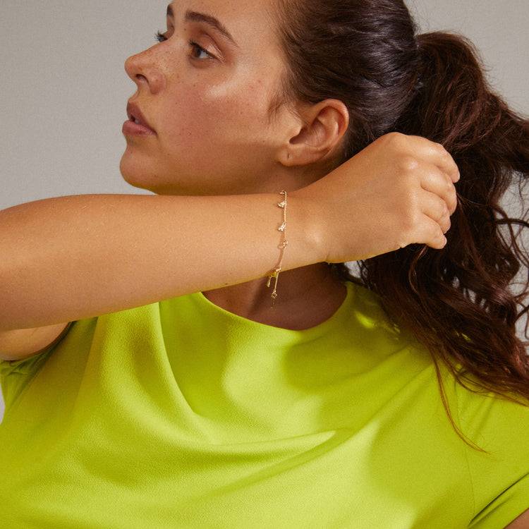 Pilgrim QUINN recyceltes Kristall-Armband mit Charm, vergoldet Muttertagsangebot