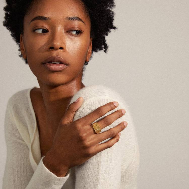Pilgrim JEMMA Ring mit viereckigem Siegel, vergoldet Letzter Tag