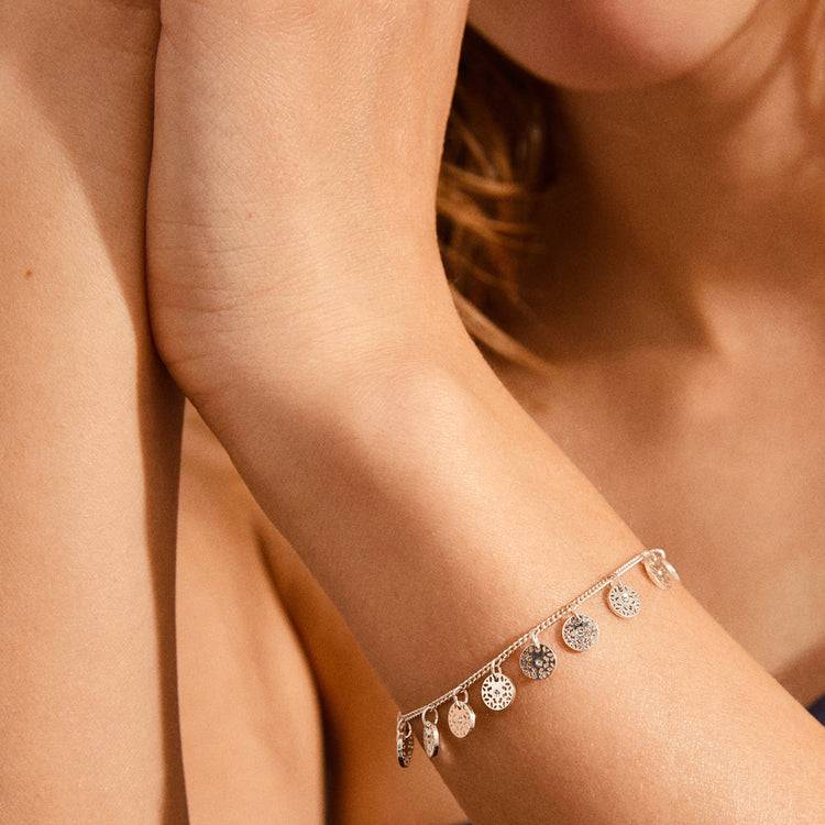Pilgrim CAROL Armband m. kleinen filigranen coins versilbert Cyber Monday