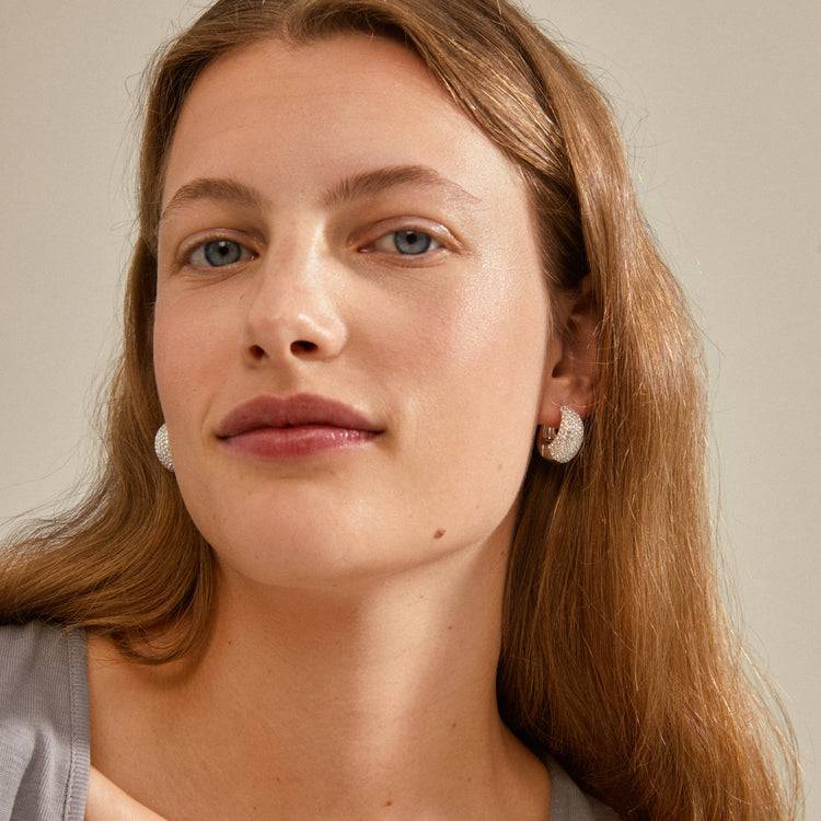 Pilgrim NAOMI recycelte Kristall-Hoops versilbert Begrenzt auf 3 Tage