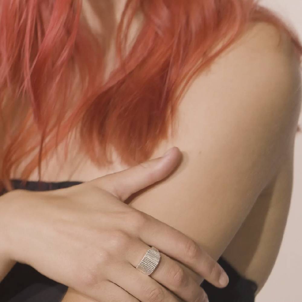 Pilgrim JEMMA Ring mit viereckigem Siegel, versilbert Rabatte dieses Monats