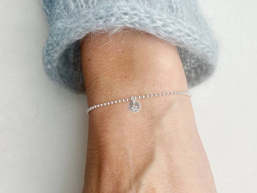Renna Deluxe Armband mit STERN und Buchstaben-Anhänger Silber Heißer Verkauf