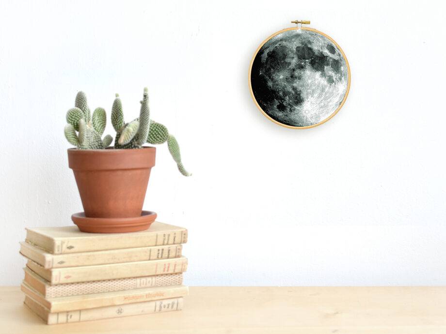 Renna Deluxe MOND _ Bild im Stickrahmen Vierteljährliche Förderung