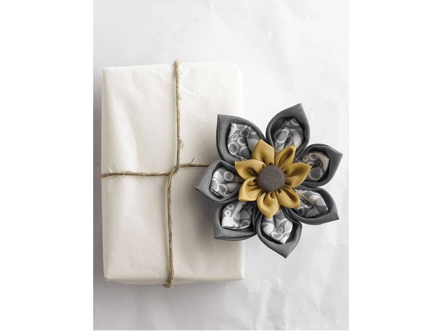 Renna Deluxe KANZASHI – Japanischer Haarschmuck und andere Kleinigkeiten aus Stoff, Kreativbuch Exklusivangebot