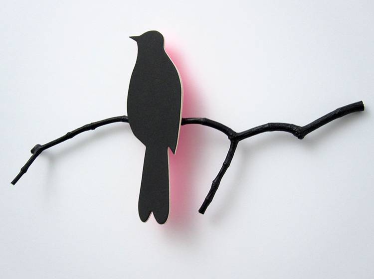 Renna Deluxe Drossel in Schwarz mit Glow in NeonPINK _ Wandobjekt Tägliche Deals