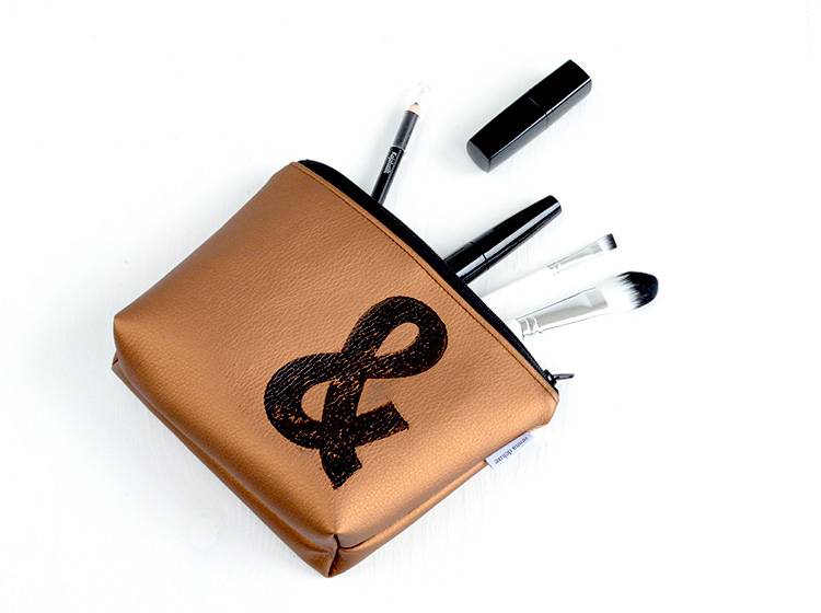 Renna Deluxe Kosmetiktasche Metallic BRONZE mit Buchstabe / vegan Fabrikverkauf