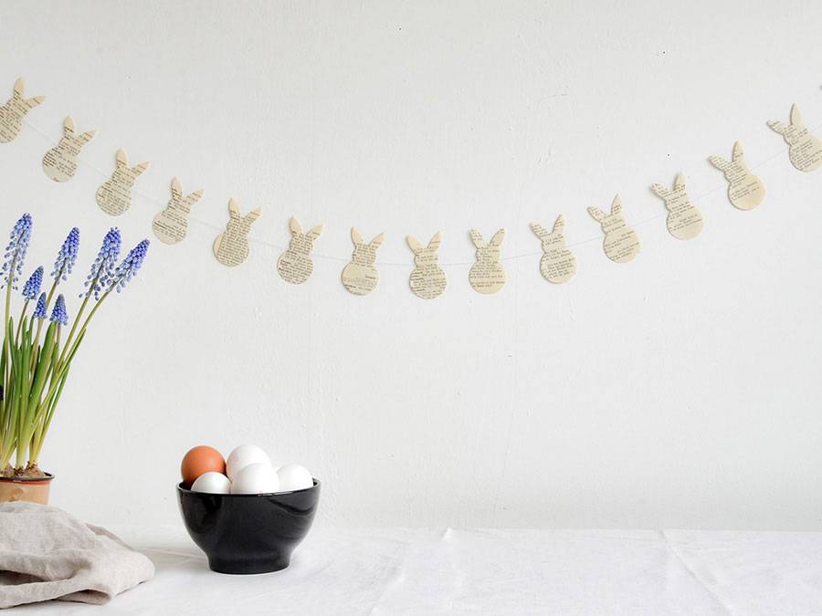 Renna Deluxe Osterei zum Anhängen in Fraktur Verkauf