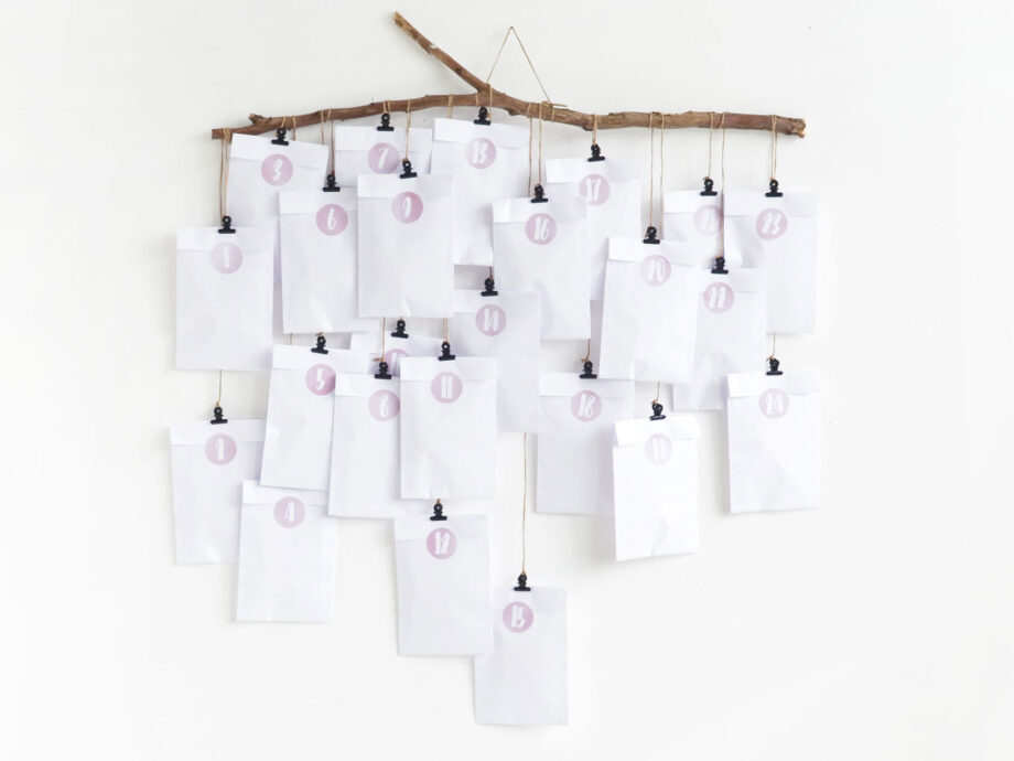 Renna Deluxe Adventskalender ROSA Handlettering Top Angebot