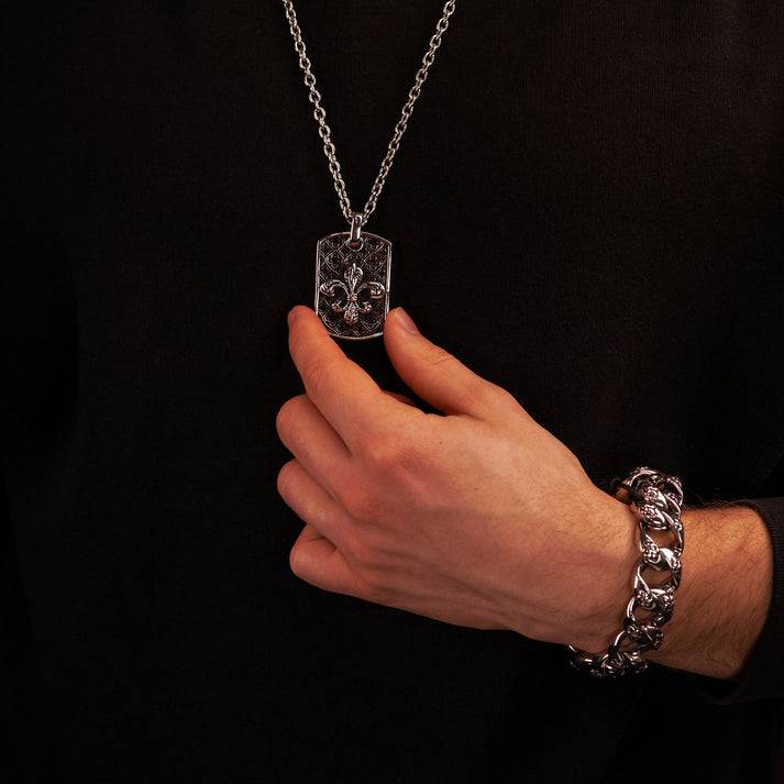 Save Brave Ankerkette Queen mit Dog Tag Anhänger Fleur de Lys Bis zu 50% Rabatt