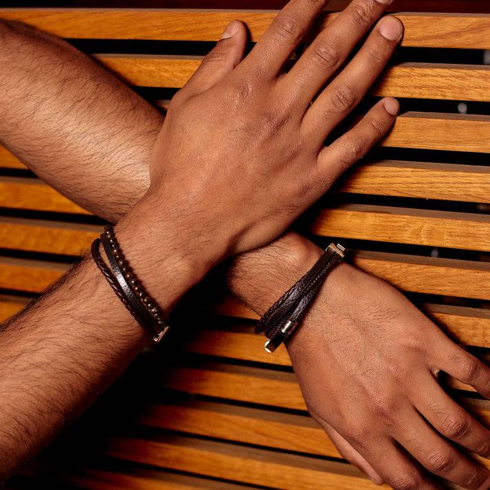 Save Brave Armband Tyler aus Leder & Onyxperlen Im Verkauf