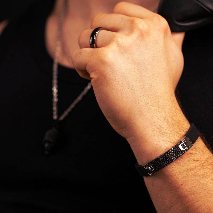 Save Brave Armband Havanna aus Kautschuk & schwarzem Edelstahl Muttertagsangebot