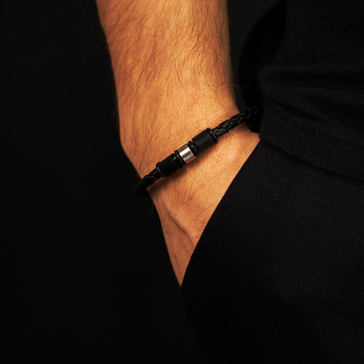 Save Brave Lederarmband Ethan mit Carbonperlen & Edelstahl Neuheiten