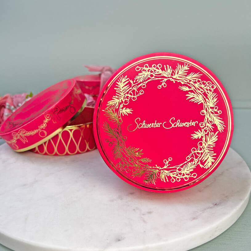 SchwesterSchwester Candy Box in kräftigem Pink von SchwesterSchwester Black Friday Preise