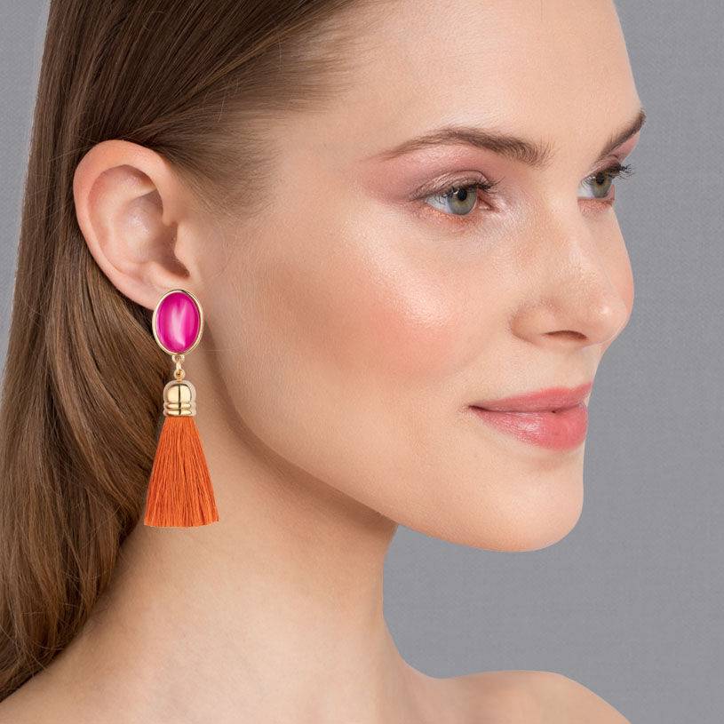 SchwesterSchwester Vergoldete Ohrclips in Pink mit Quaste in Rostorange von AmuseToi Im Verkauf