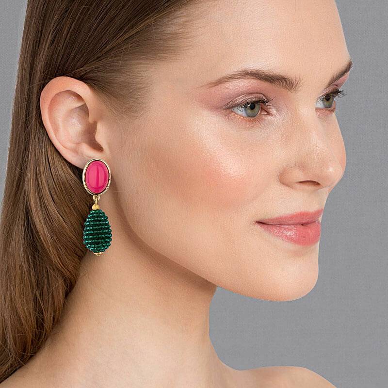 SchwesterSchwester Pinkfarbene Ohrstecker mit glitzerndem dunkelgrünen Tropfen von AmuseToi Letzte 2 Tage
