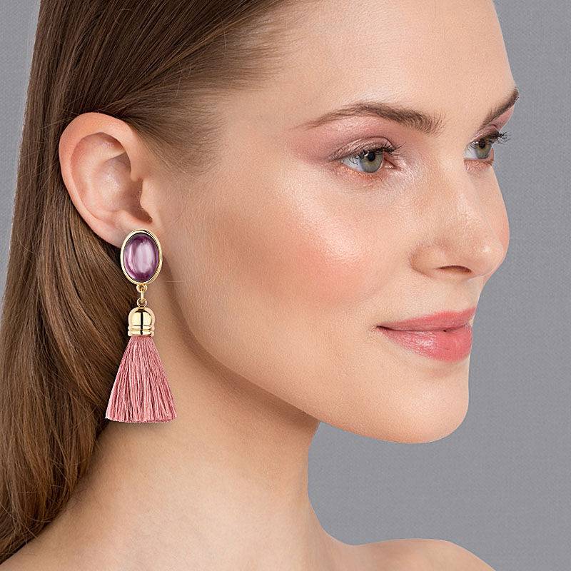 SchwesterSchwester Quasten Ohrringe als Ohrstecker in Amethyst mit Quaste in Puderrosa von AmuseToi Riesige Rabatte
