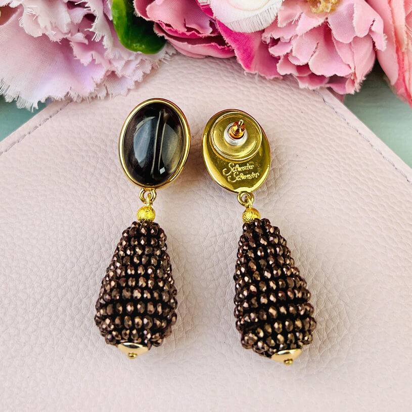 SchwesterSchwester Schokobraune Ohrstecker mit glitzerndem dunkelbraunen Tropfen Black Friday Preise