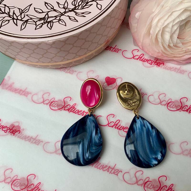 SchwesterSchwester Pinke Ohrstecker mit dunkelblauen Tropfen von AmuseToi im Angebot